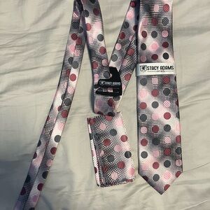 NWT!! Pink Stacy Adams Tie and Pocket Square